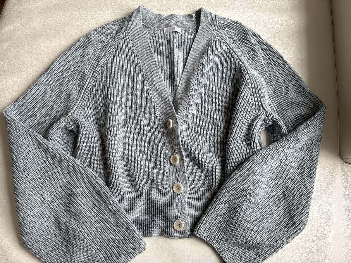 Riani Jacken: Riani Strickjacke Grösse 38  – Gebraucht aus langenthal von rundholz7 7