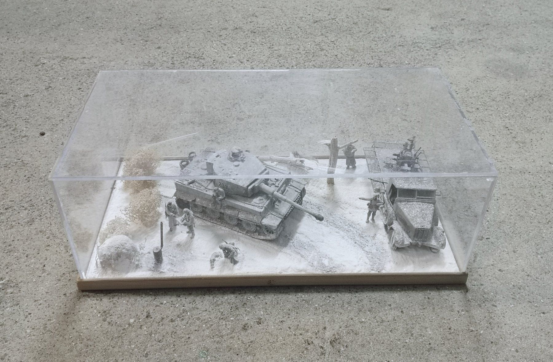 Kit di modellismo & Modellini statici: 1:35 Diorama "deutsche Einheit" – Usato da Niederbipp venduto da kevintifu20 1