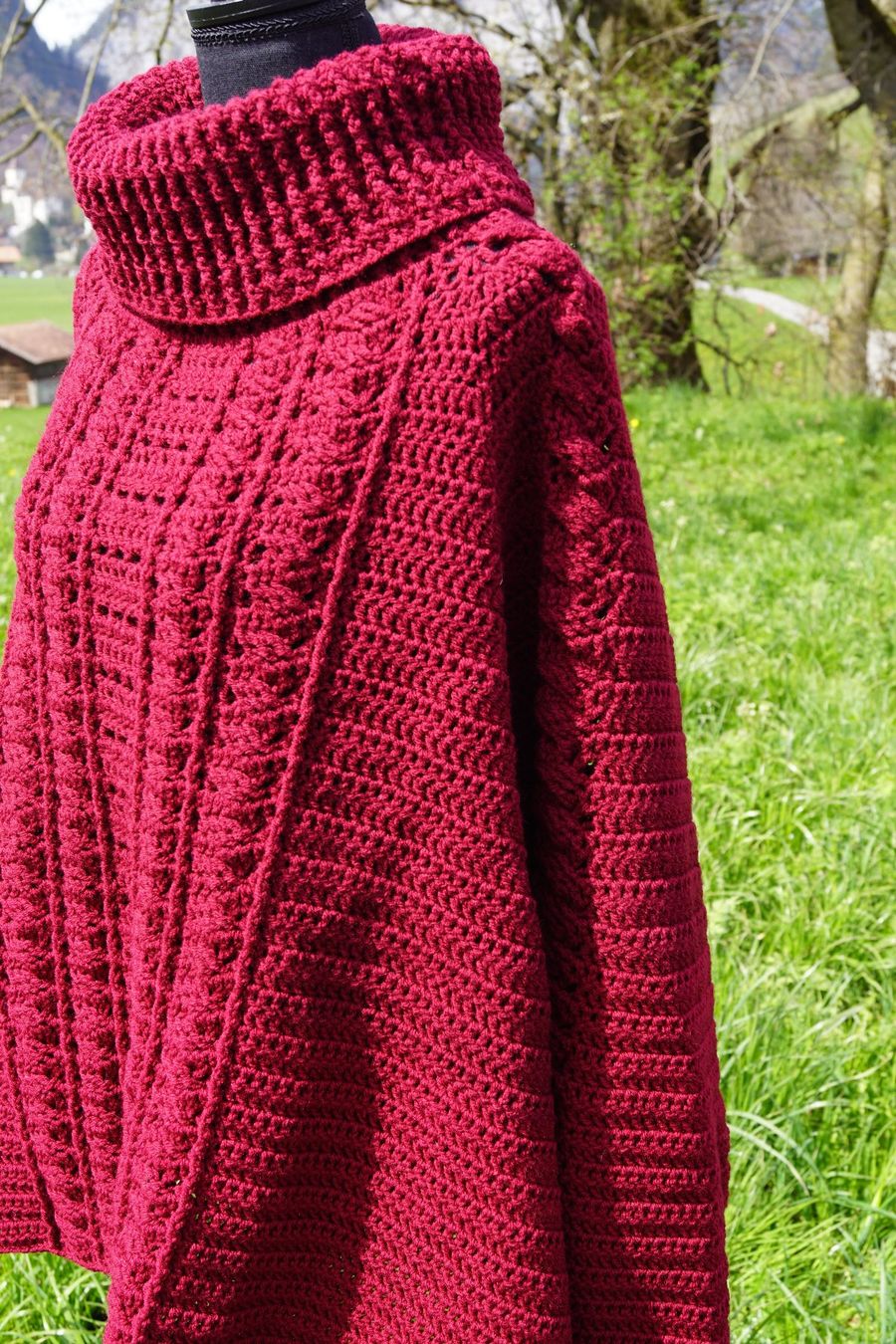 Lana: Selbst gehäkelter Poncho – Nuovo (secondo la descrizione) da Wimmis venduto da GrandePequenoAtelier 2
