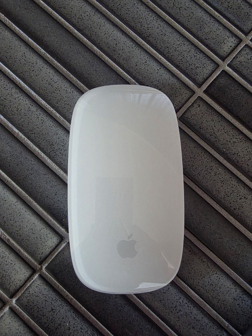 Apple Maus: Apple Magic Mouse gen 2 – Gebraucht aus Biberist von Volo28 1