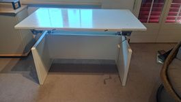 Schreibtisch weiss, höhenverstellbar mit Kurbel, gebraucht