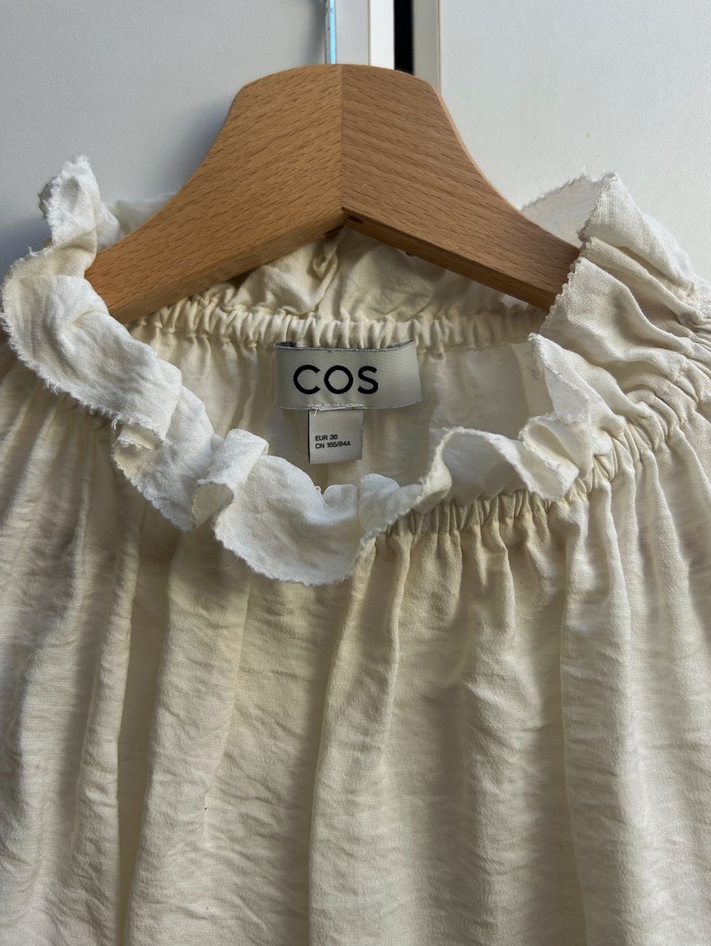 Cos Chemisiers: Blouse blanche COS – Neuf (Voir description) à Vessy par tania4284 2
