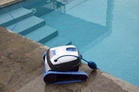 Dolphin Accessori per Piscine: Poolroboter Dolphin S100  neu – Nuovo e nell'imballaggio originale da Brittnau venduto da Chaeferli010 3