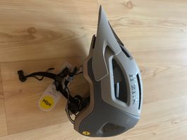 Fizik Bikehelm Mips mit LIcht