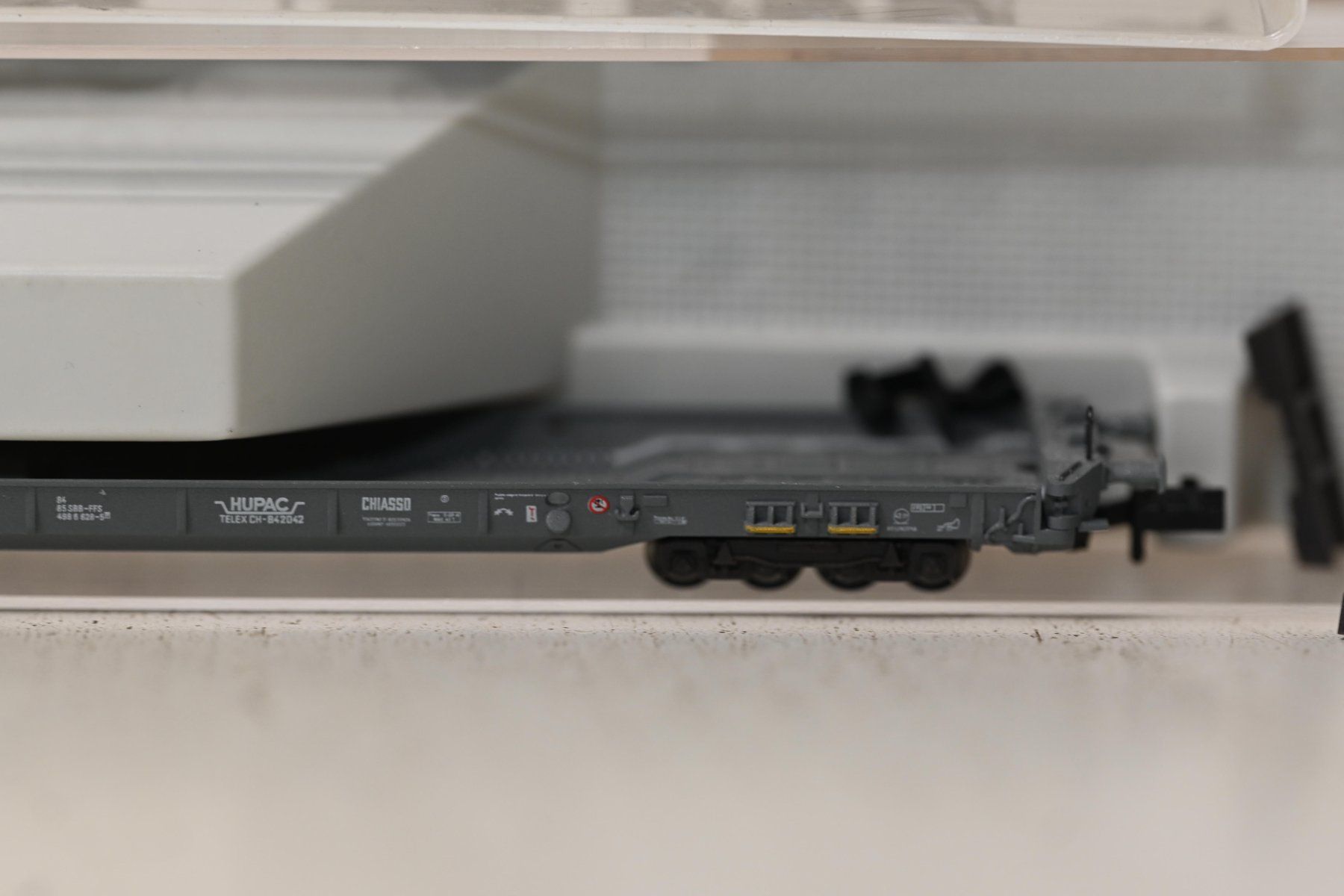 Fleischmann Modelleisenbahnen: Hupac Wagen Schenker   Fleischmann Spur N mit OVP – Gebraucht aus Laupen ZH von Zmoewe 2