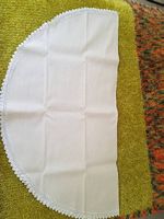 Nappe en lin bordure en dentelle au crochet