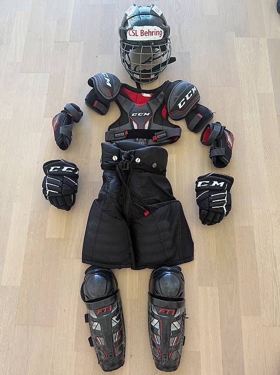 Ccm Protections: Komplette Eishockey Ausrüstung – D'occasion à Gümligen par xifenglie