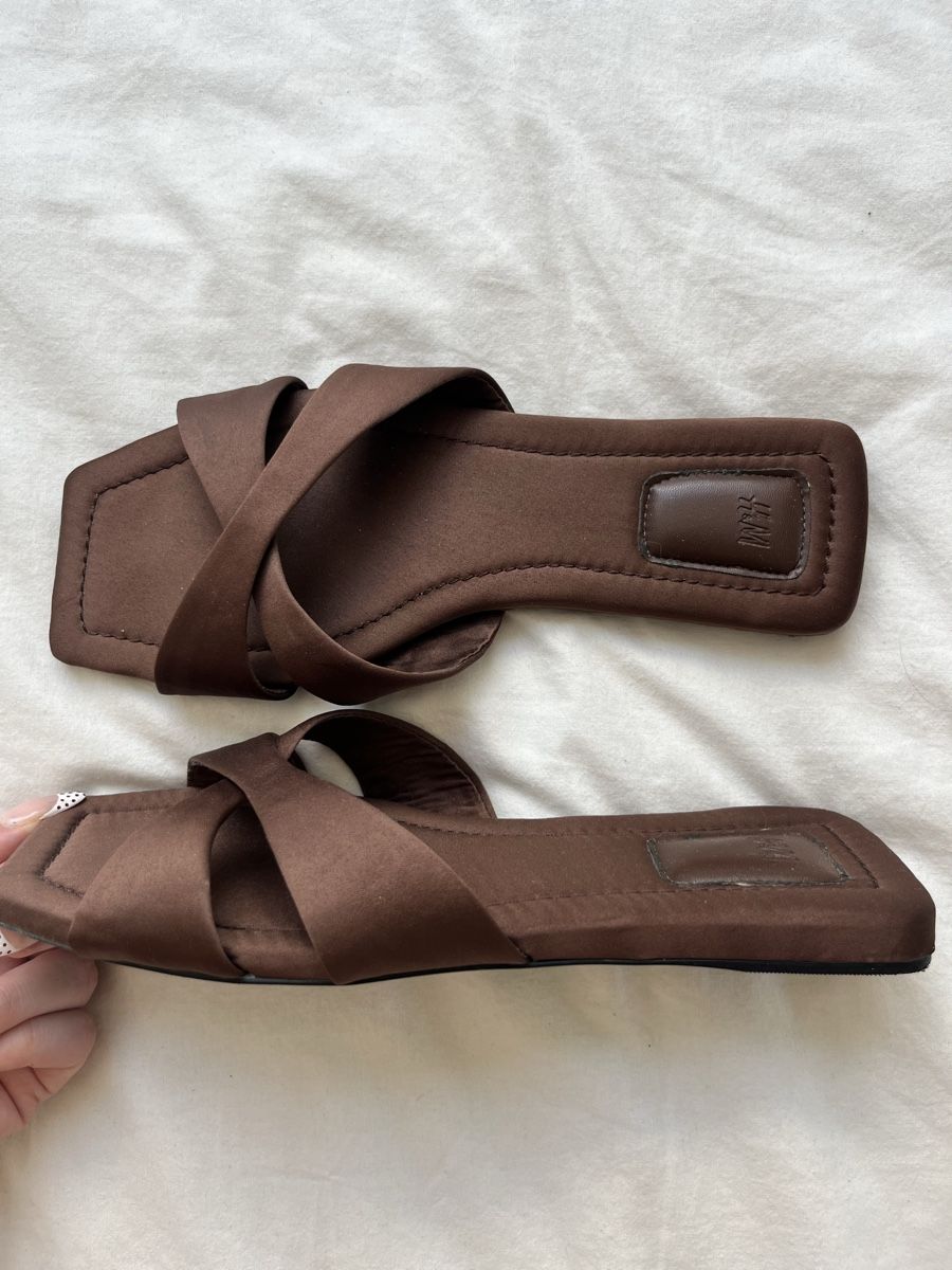H&M Scarpe da donna: Sandales H&M brunes taille 37 – Usato da Lonay venduto da jes_8znz 1
