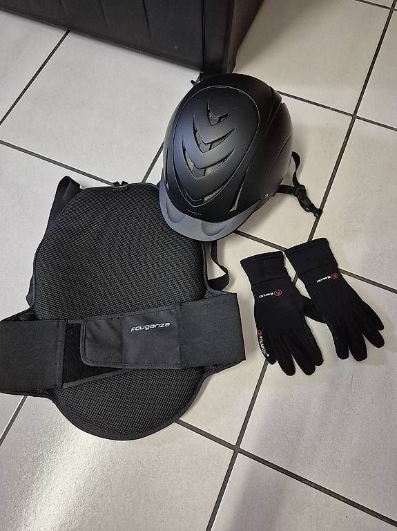 Giacche: Giacche per equitazione + accessori – Usato da Personico venduto da gde_8m7q 3