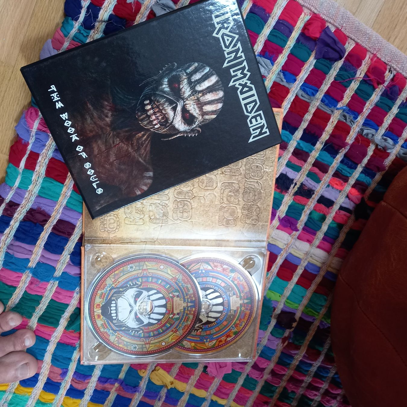 CDs: Iron maiden - the book...(digib. Deluxe, 2 cd) – Gebraucht aus St-Cergue von VeganWarrior