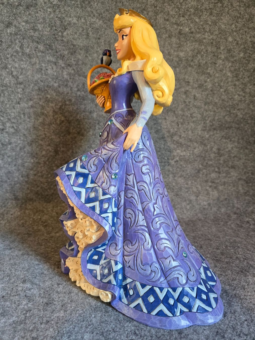 Disney Statuette: Aurora Sleeping Beauty – Usato da Wattwil venduto da Yoshi.97 1