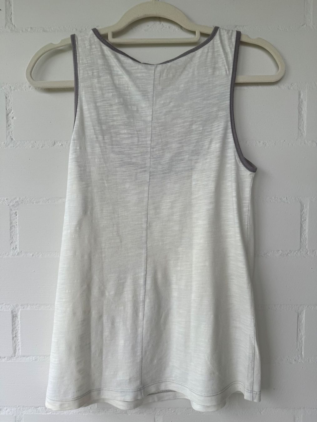 Top: absolumenttendance Top Gr. XS – Usato da Brütten venduto da Rod816 4
