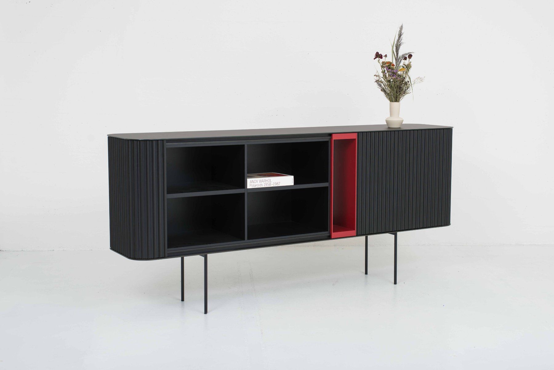 Wogg Cassettiere: WOGG 75 Designer Sideboard von Buratti Architetti – Usato da Zürich venduto da STUZH38 1