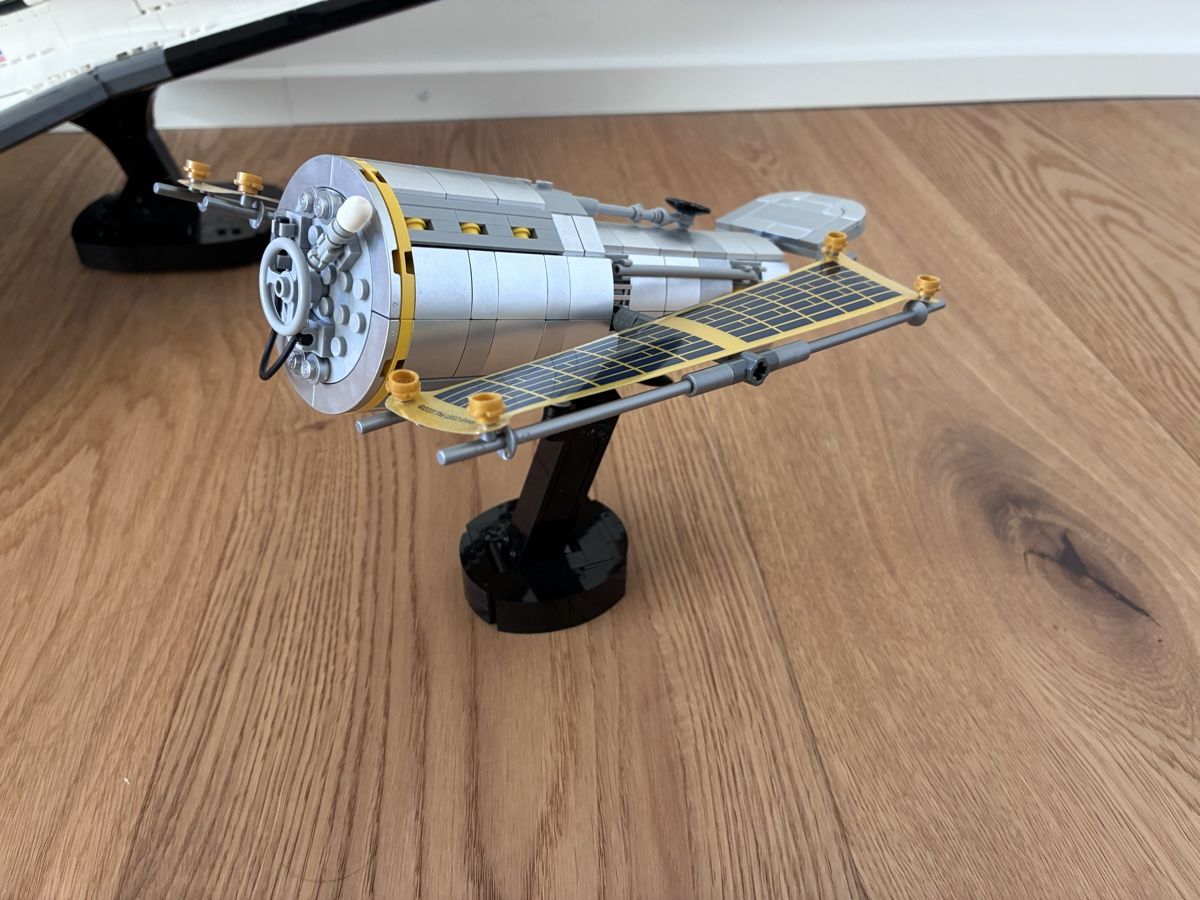 Lego Baukästen: LEGO 10283 Space Shuttle Discovery – Gebraucht aus Baar von Arcozelo83 6