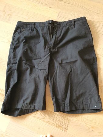 Quiksilver shorts black size 36 mens great condition 