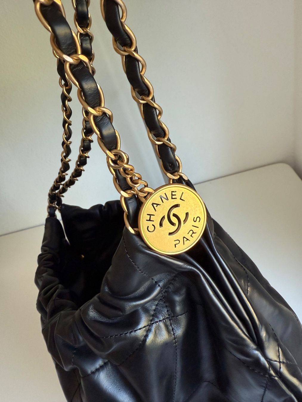 Chanel Sacs femmes: Chanel 22 Tasche – Neuf (Voir description) à Winterthur par 11.11 1