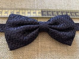 Papillon nero elegante