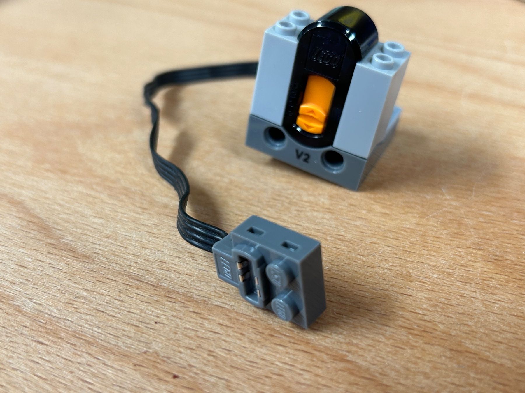 Lego Giocattoli: Lego 9V RC Empfänger V2, mit 4 Stufen, Power Functions – Usato da Baar venduto da bricksandmore 2