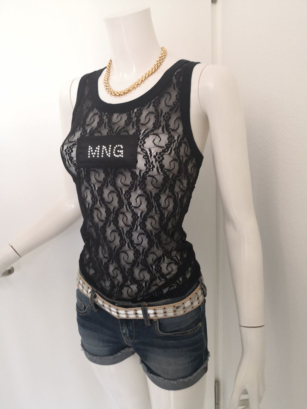 Mango Tops: 🤩MANGO SPITZEN-TOP STRETCH SCHWARZ MIT STRASS – Neuf (Voir description) à Olten par Naja-Twins-Twins 2