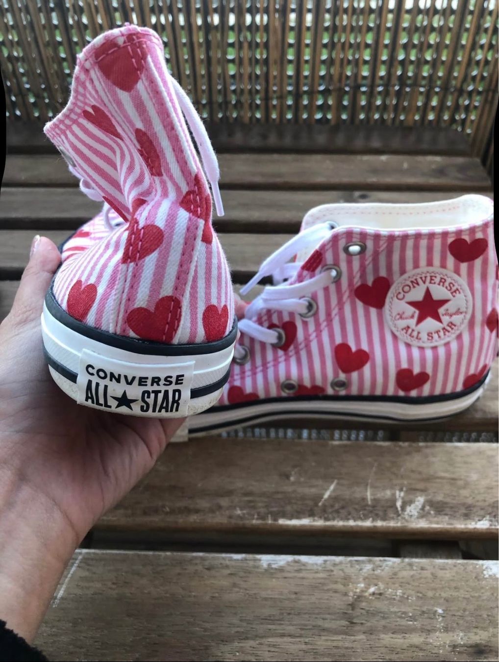 Converse Scarpe da donna: Baskets Converse All Star roses à cœurs – Usato da Mont-sur-Lausanne venduto da cla_f8q7 1
