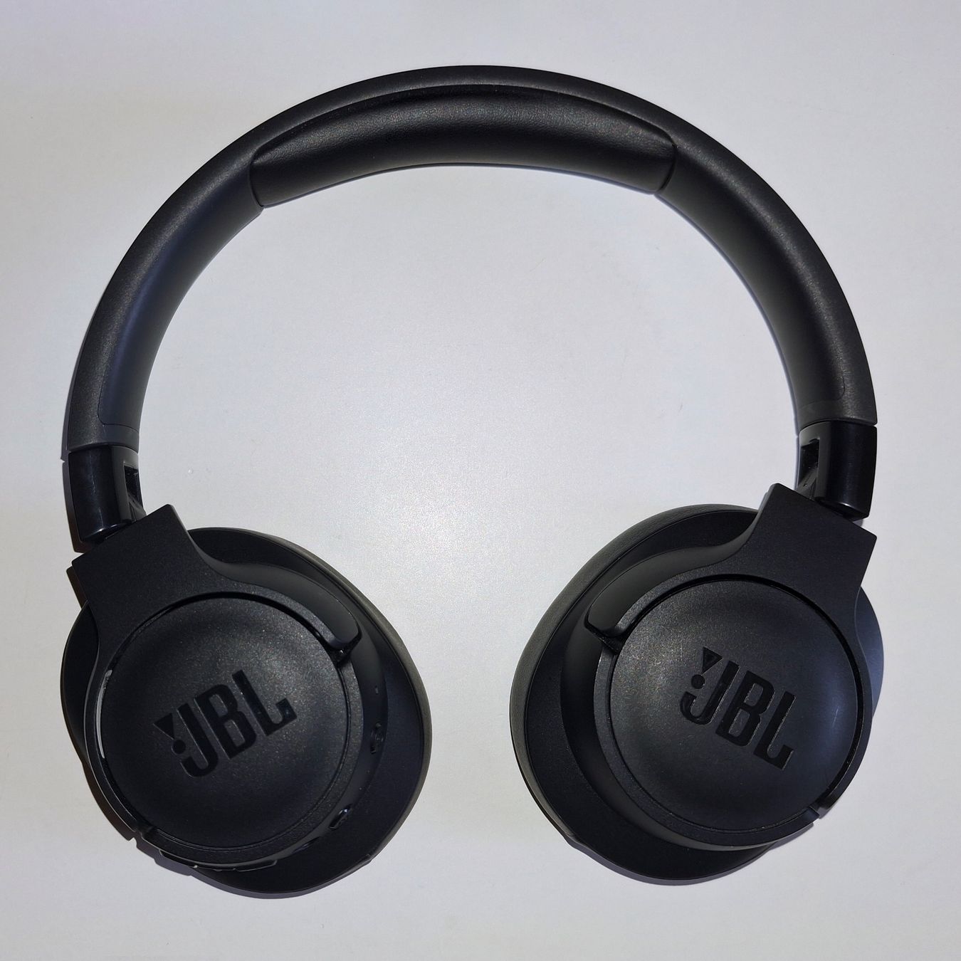 JBL Cuffie: JBL TUNE 760NC Over-Ear Kopfhörer Schwarz – Usato da Remetschwil venduto da Aristophanes 2