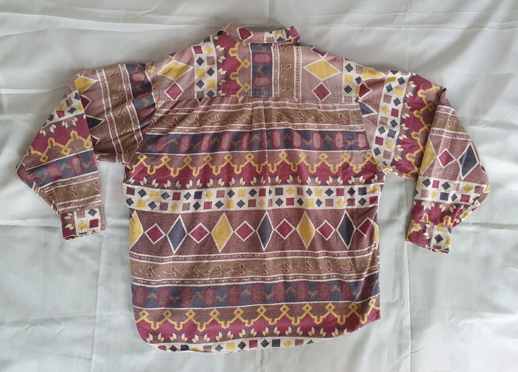 Camicie: Chemise à motifs – Nuovo (secondo la descrizione) da Le Mont-sur-Lausanne venduto da vda_vrs6 1