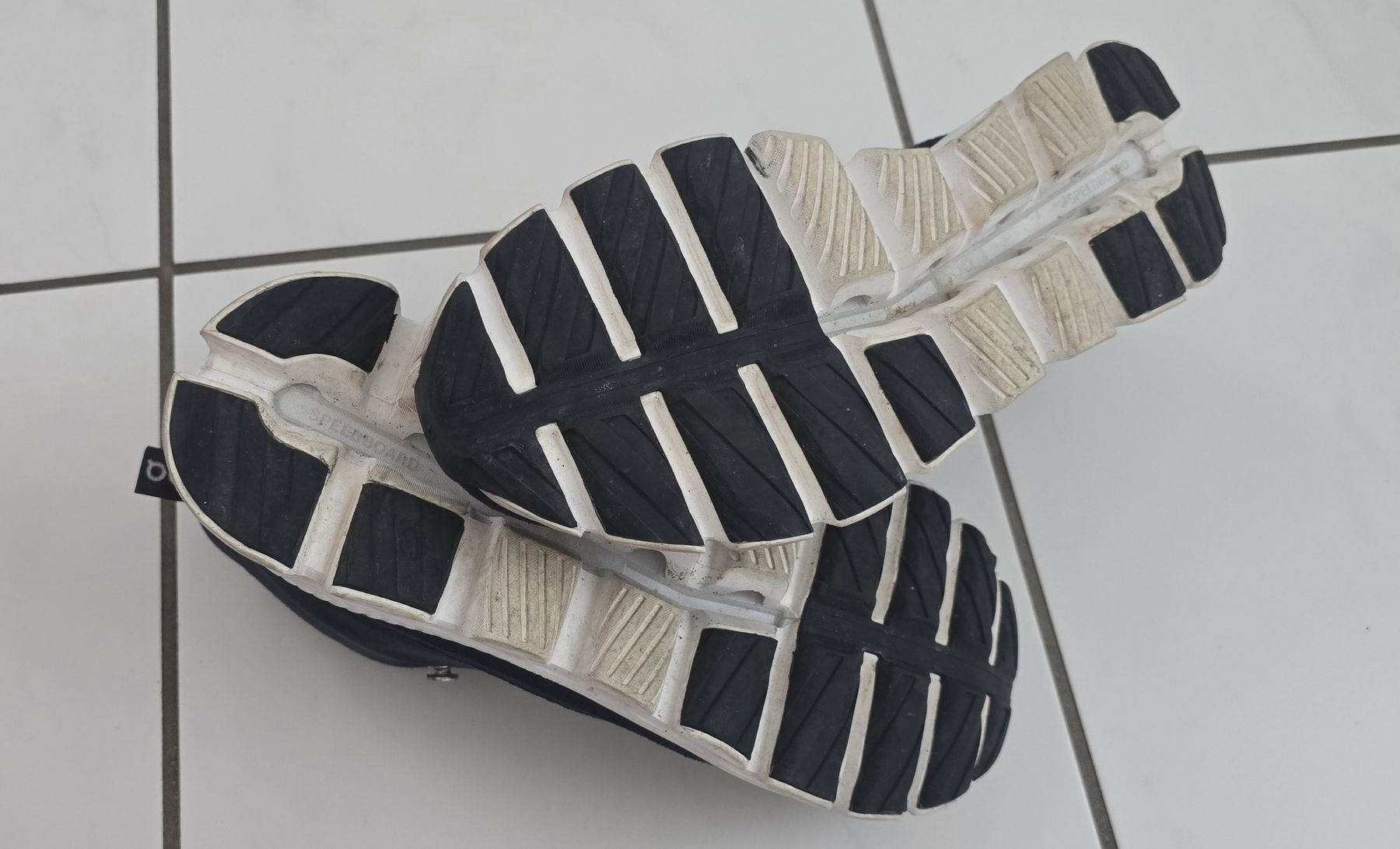 On Herrenschuhe: ON CLOUD HI Navy 44.5 – Gebraucht aus HORN von Beat2fast4you 6