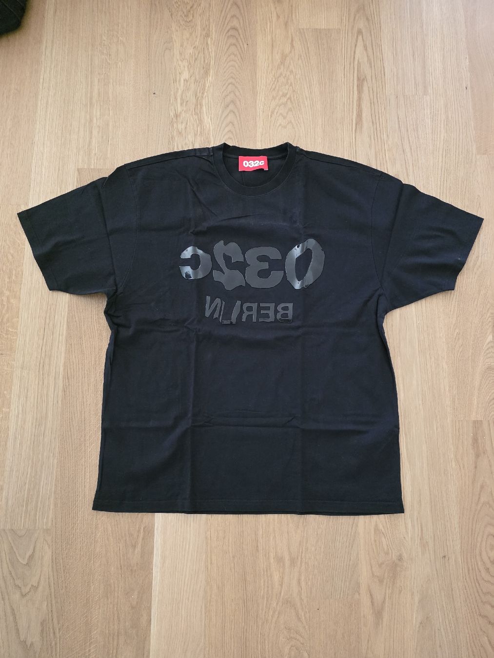 032C T-shirt: 032c T-Shirt XL – Usato da Hirschthal venduto da TheHaze88