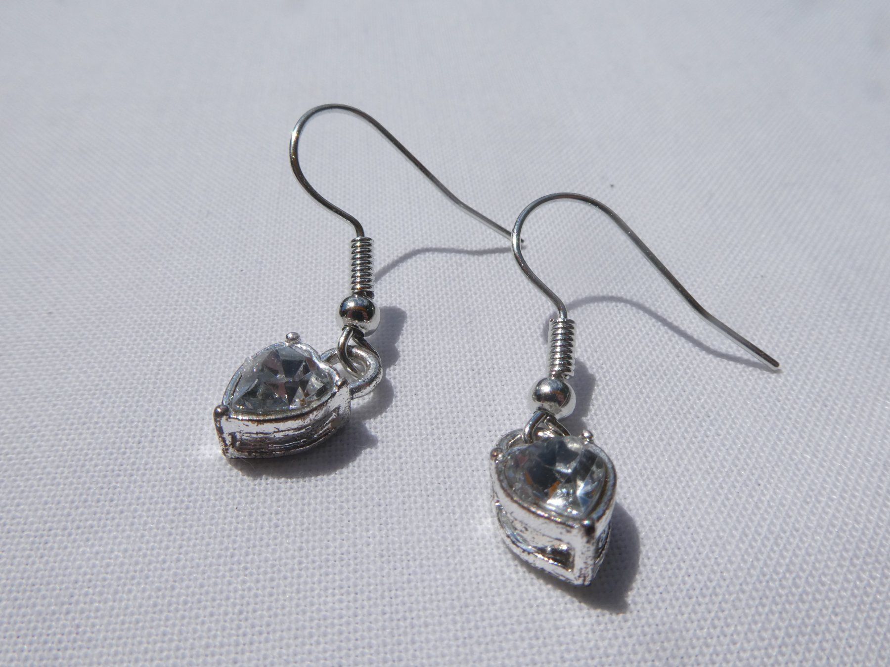 Boucles d'oreille: Ohrhänger mit Strassstein, Modeschmuck, neu – D'occasion à Gattikon par kaandooh