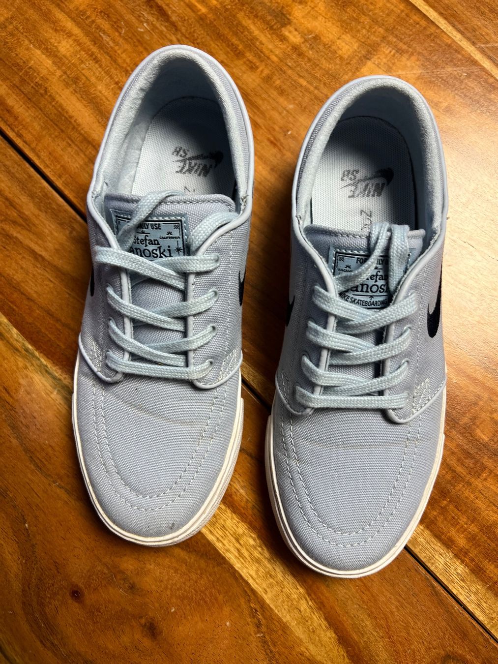 Nike Scarpe da uomo: NIKE SB Stefan Janoski Sneaker hellblau – Usato da Bassersdorf venduto da m.vontobel
