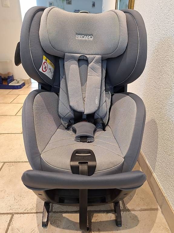 Recaro Auto-Kindersitze: Recaro Zero.1 Isofix Kindersitz – Gebraucht aus Schlattingen von rom_m29r