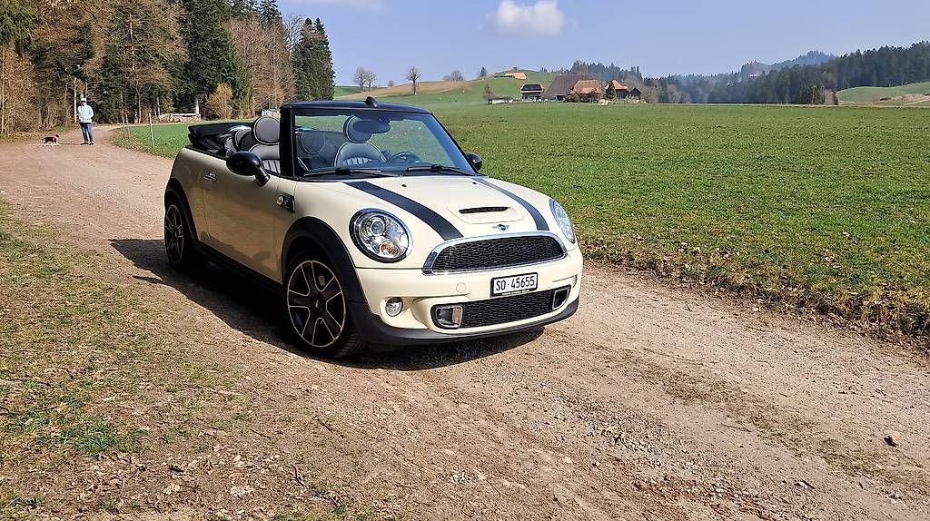 Autos: Mini Cooper S Cabrio – D'occasion à Biberist par Pitbalu 1
