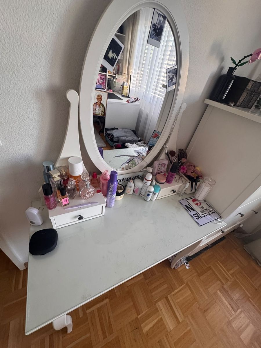 Ikea Tavoli da trucco: Schminktisch Hemnes Ikea – Usato da Möhlin venduto da Andreea.Cristea 1