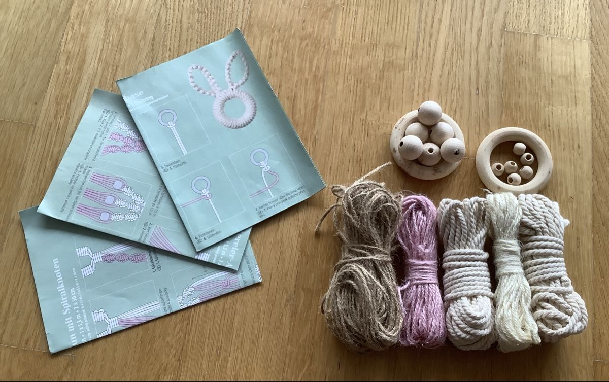Kit bricolage: Komplettes Makramee Bastelset mit Osterdeko – Nuovo (secondo la descrizione) da Adliswil venduto da Compardo 1