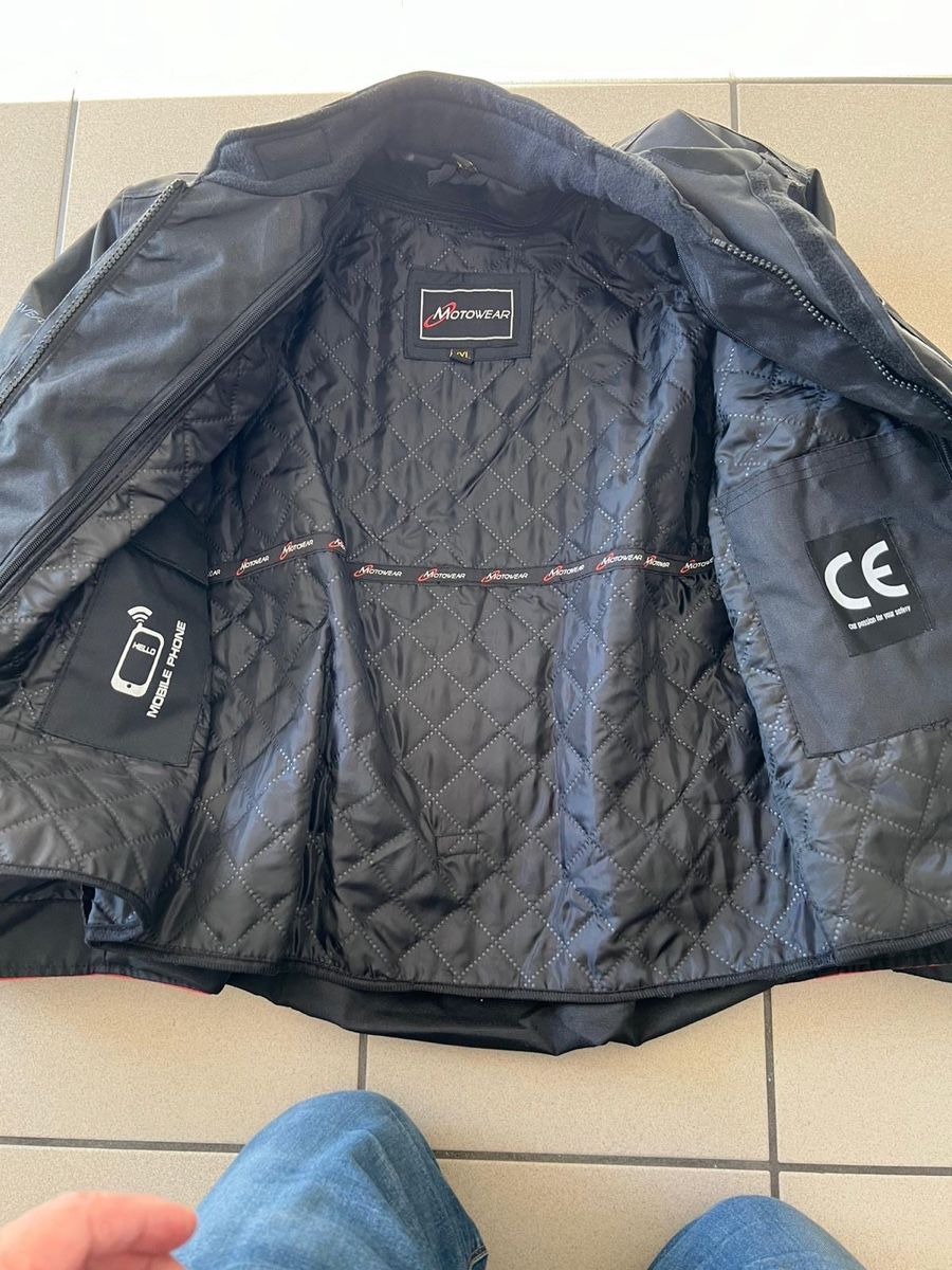 Lotti di vestiti: Motorradbekleidung XXL – Usato da Figino venduto da Ferrari58 3