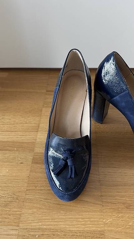 Scarpe da donna: Dunkelblaue Pumps von Anna Field Gr. 36 – Usato da Basel venduto da R__Mueller 1