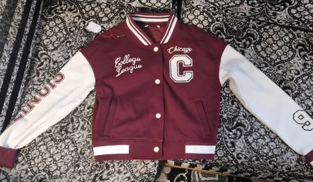 College Jacke Chicago Bordeaux Weiss Grösse 164 neuwertig