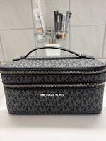 beauty case michael kors