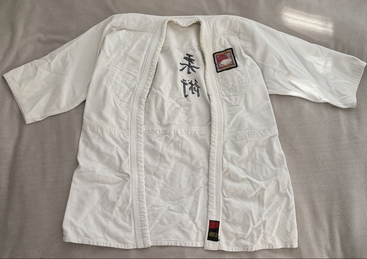 Kimonos: Kimono -Hiku – Gebraucht aus Plan-les-Ouates von ariana.stl