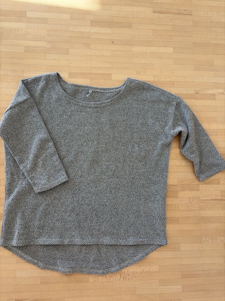 Only Pullover & Sweatshirts: Only Strickpullover, grau meliert, Gr. L, Herbst-Sale! – Gebraucht aus Galgenen von Hawaii021