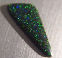 5,7 CTS ANDAMOOKA OPAL STONE FROM QUEEENSLAND AAA