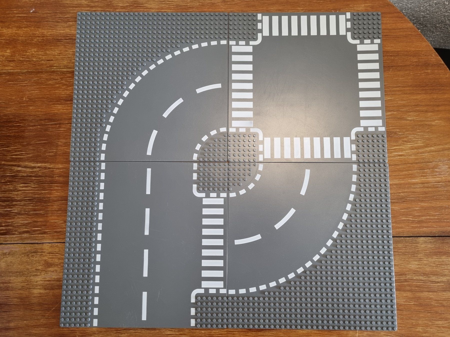 Lego Kit di costruzioni: Lego 4x Strassenplatten / Baseplates – Usato da Basadingen venduto da tot_59zf
