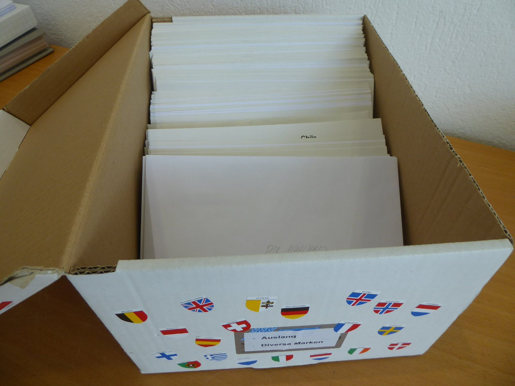 Tutti i francobolli: Interessanter Posten Briefmarken Weltweit – Usato da Rothrist venduto da swisstools