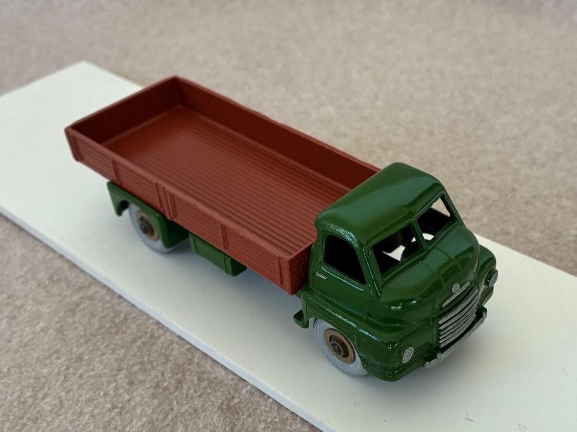 Dinky Toys Modellini d'auto: Dinky Bedford Truck – Usato da Gümmenen venduto da Supererland 4
