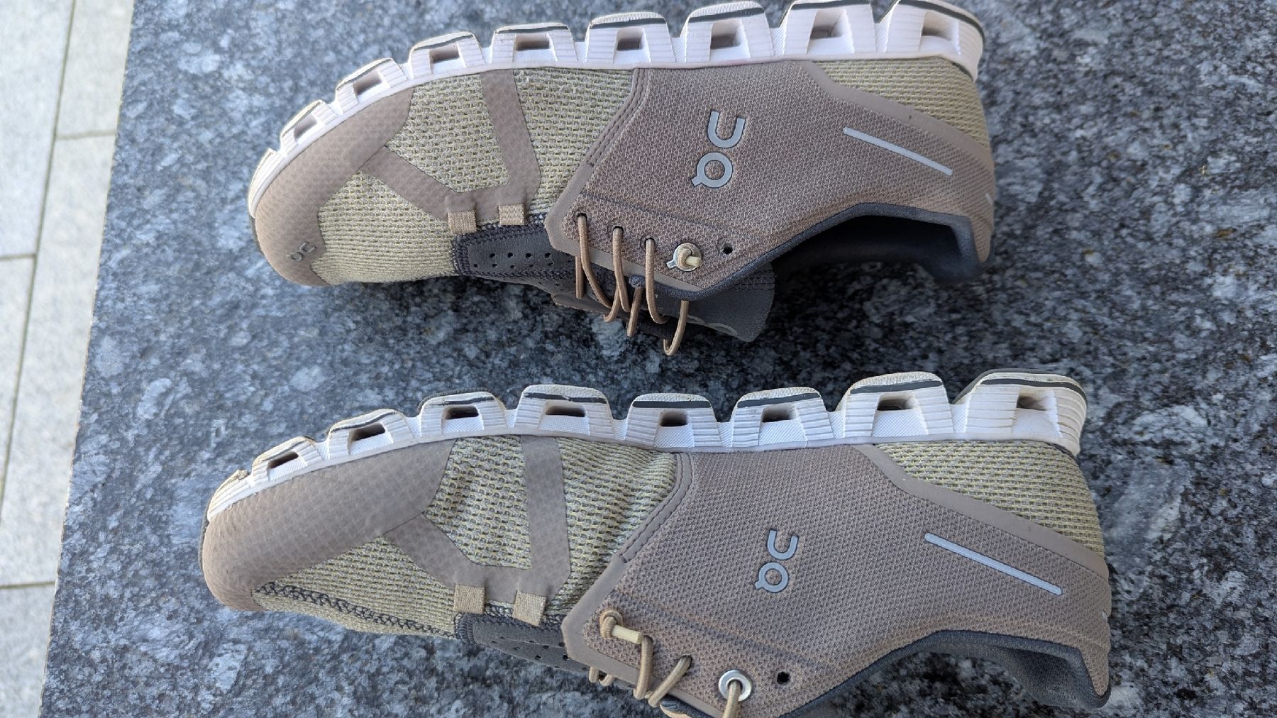 On Scarpe da uomo: On Schuhe / Sneaker Herren – Usato da Opfikon venduto da topofspeedy 1