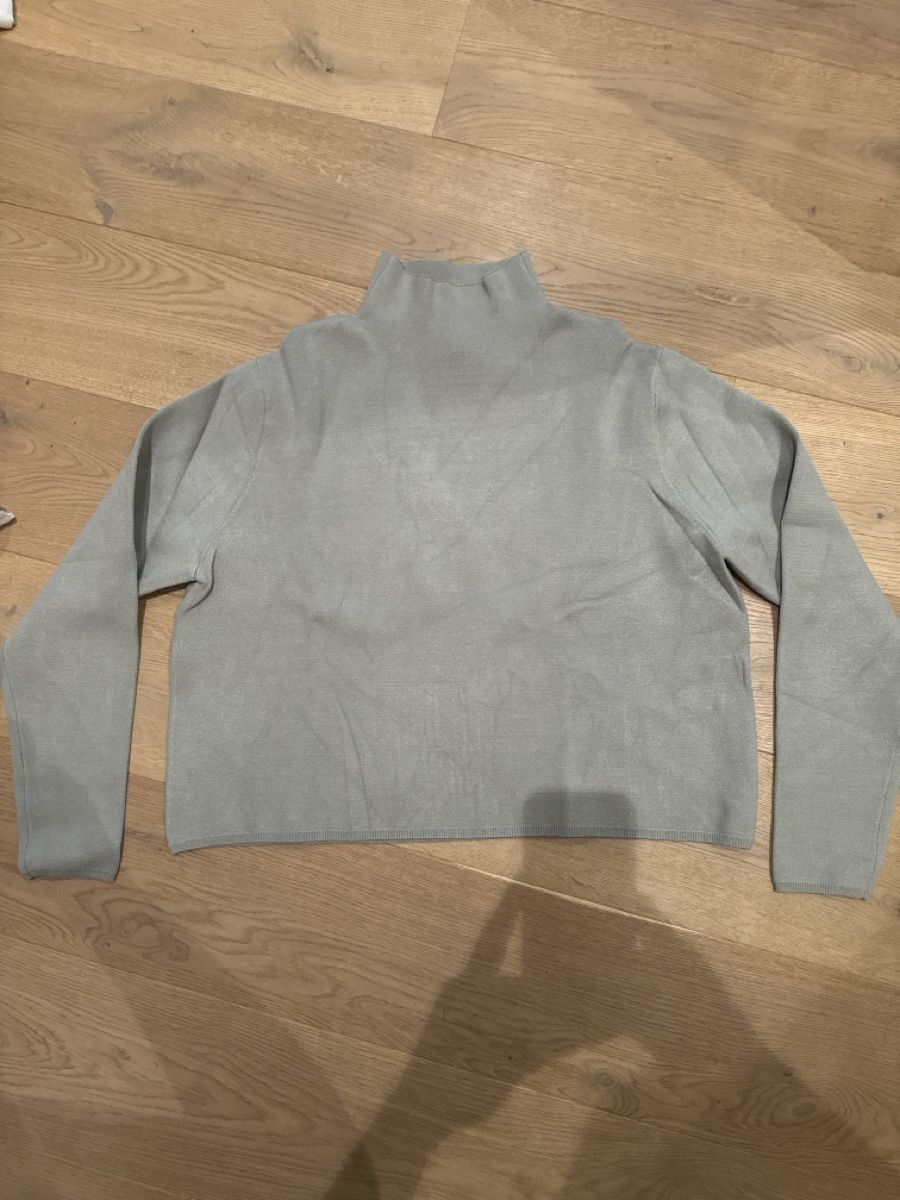 Other Stories Pullover & Sweatshirts: @&other stories pullover – Gebraucht aus Wettswil von lalinda85