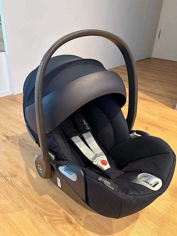Seggiolini per auto: CYBEX Cloud Autoschale in dunkelblau mit Isofix BASE – Usato da Mühlau venduto da dal_6d7k 2