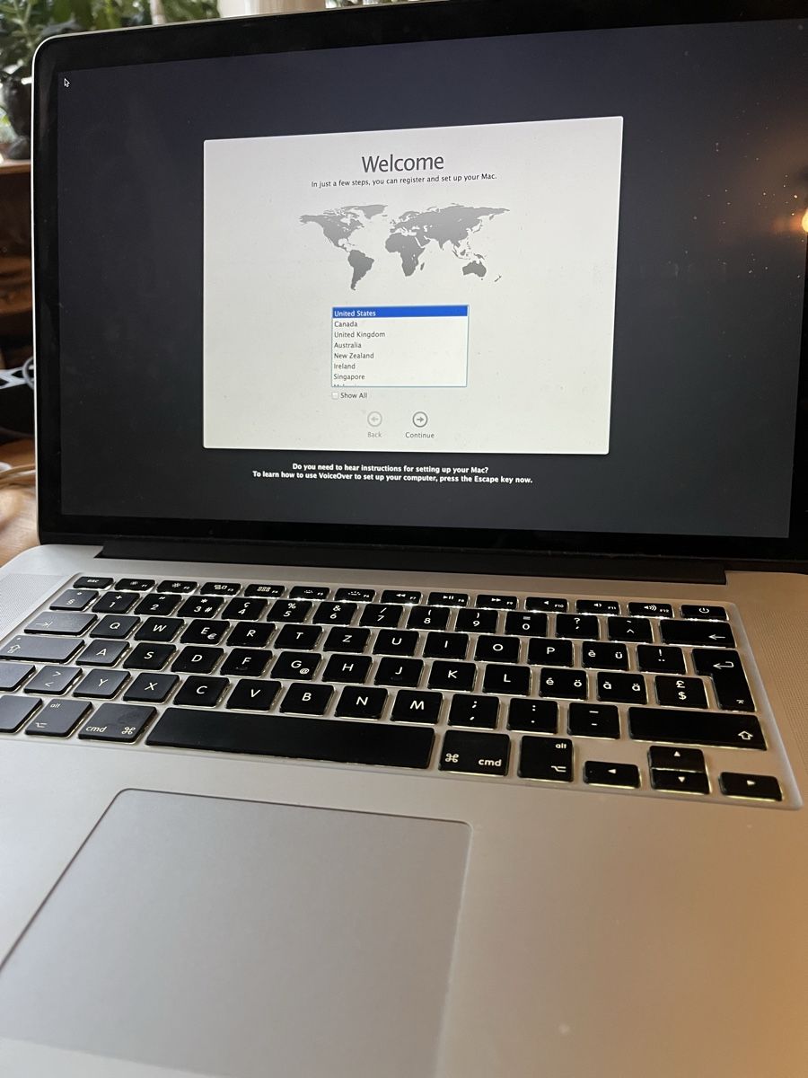 Apple Notebook: MacBook Pro Retina 15” (Mid 2014) – Usato da Zürich venduto da Thoida 1