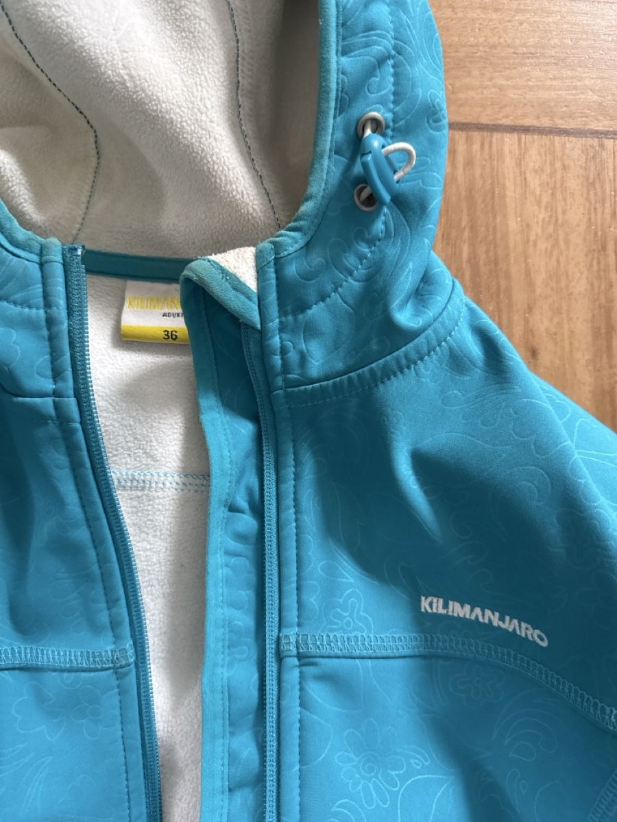Jacken: Kilimanjaro Softshell Jacke blau Grösse 36  – Gebraucht aus Frauenfeld von Mirabai 1