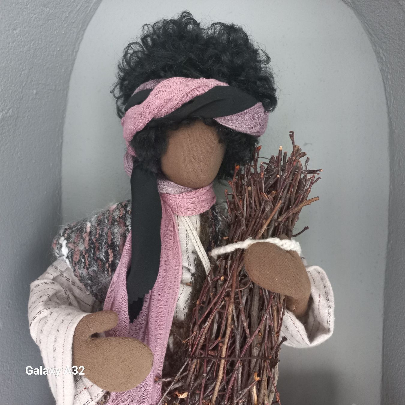 Statuette: 44cm grosse Schwarzenberger Krippenfigur, Hirte mit Schaf – Usato da Lachen SZ venduto da jimmygoal13 2